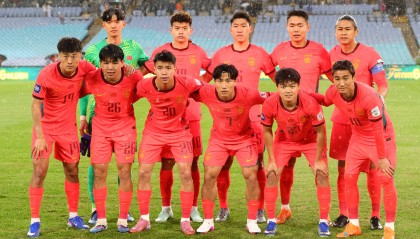 九游下载-东体：国足看到与世界足球的差距，态度可打高分联赛里要保持