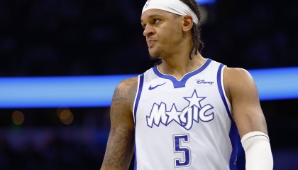 九游app-班凯罗：享受狄龙带来的身体对抗 但这也是我们的比赛方式