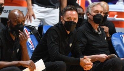 九游-西征五连胜篮网扬威！强势表现令联盟群雄战栗