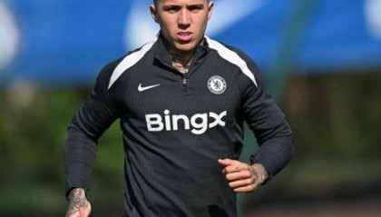 九游下载-罗西尼尔向恩佐伸出橄榄枝，球员仍随一线队训练|处罚|领袖|迹象|之后_新浪体育_新浪新闻